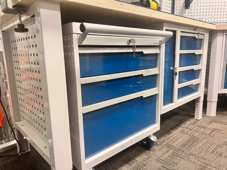 Стол-верстак Craft 1602.L25.5 купить в Ростове-на-Дону Стол-верстак Craft 1602.L25.5 купить в Ростове-на-Дону