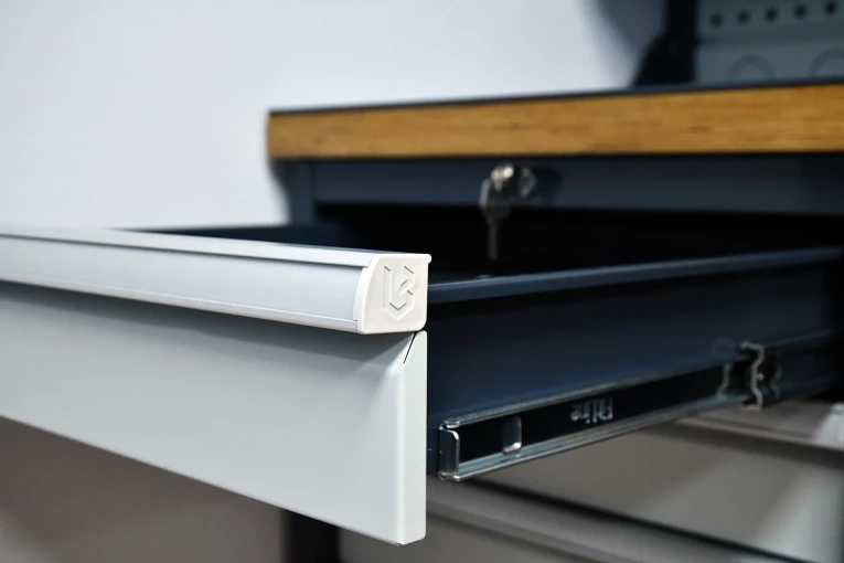 Верстак FBK 205.57.4-2 купить в Ростове-на-Дону Верстак FBK 205.57.4-2 купить в Ростове-на-Дону