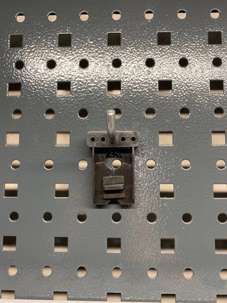 Крючок 38 мм купить в Ростове-на-Дону