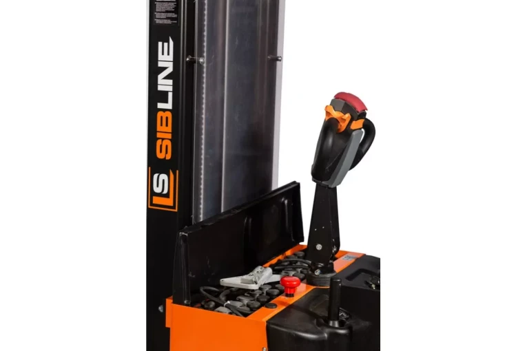 Штабелер электрический самоходный с платформой 1,5 т - 5,6 м Вилы: 1150 , АКБ Свинцово - кислотная, CL1556W SIBLINE купить в Ростове-на-Дону Штабелер электрический самоходный с платформой 1,5 т - 5,6 м Вилы: 1150 , АКБ Свинцово - кислотная, CL1556W SIBLINE купить в Ростове-на-Дону