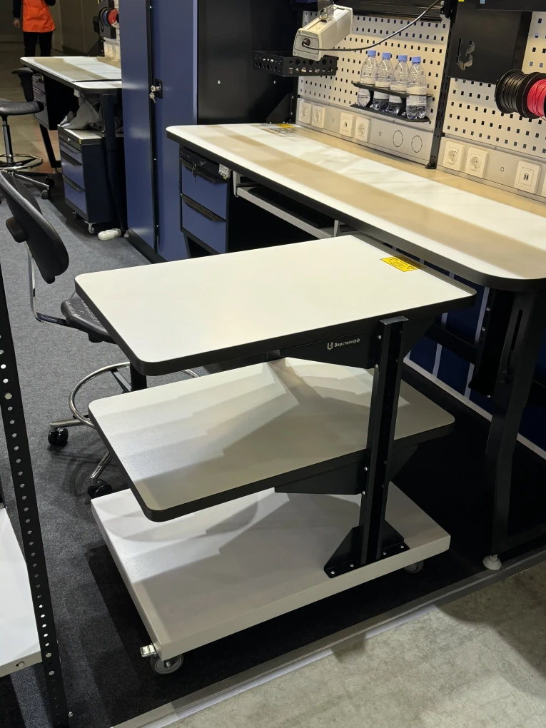 Подкатной антистатический стол SPC A купить в Ростове-на-Дону