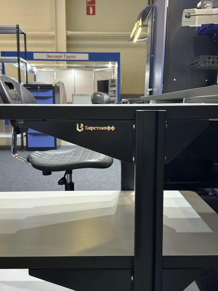 Подкатной антистатический стол SPC A купить в Ростове-на-Дону