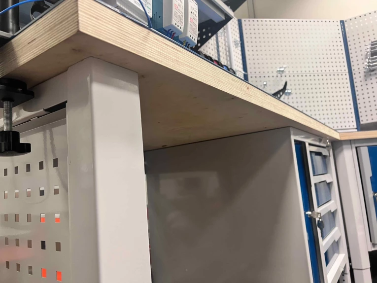 Стол-верстак Craft 2202.S4L4M4.4 купить в Ростове-на-Дону Стол-верстак Craft 2202.S4L4M4.4 купить в Ростове-на-Дону